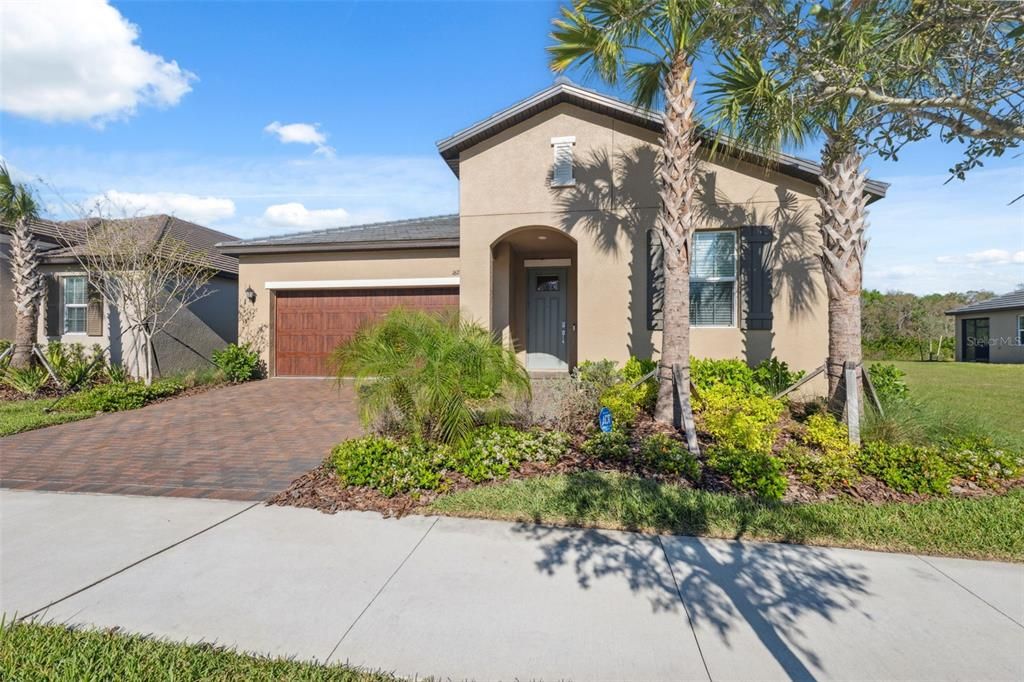 For Rent: $3,550 (3 beds, 2 baths, 2114 Square Feet)