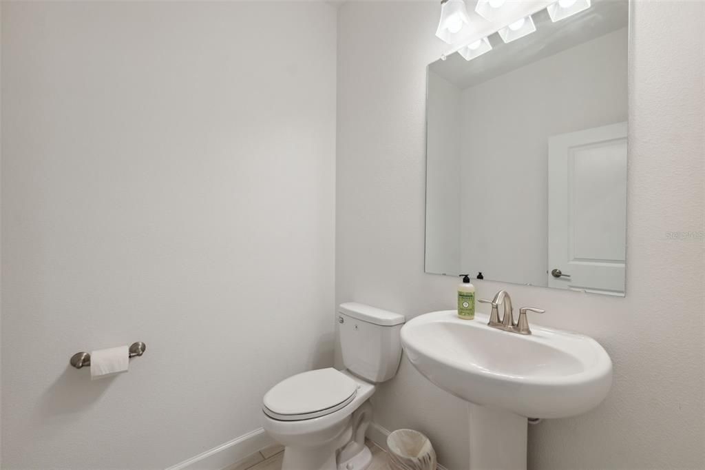 For Rent: $3,550 (3 beds, 2 baths, 2114 Square Feet)