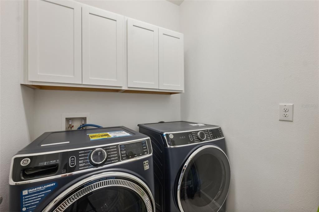 For Rent: $3,550 (3 beds, 2 baths, 2114 Square Feet)