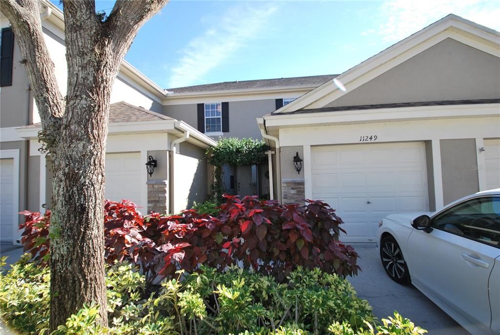 出租: $2,400 (2 贝兹, 2 浴室, 1272 平方英尺)