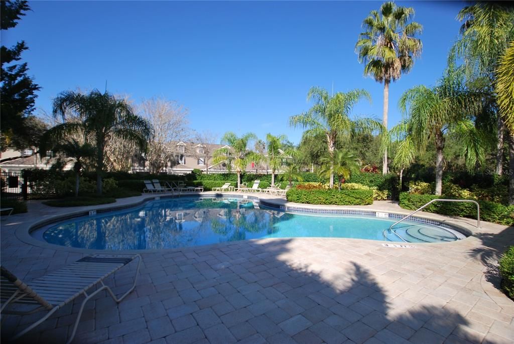 出租: $2,400 (2 贝兹, 2 浴室, 1272 平方英尺)