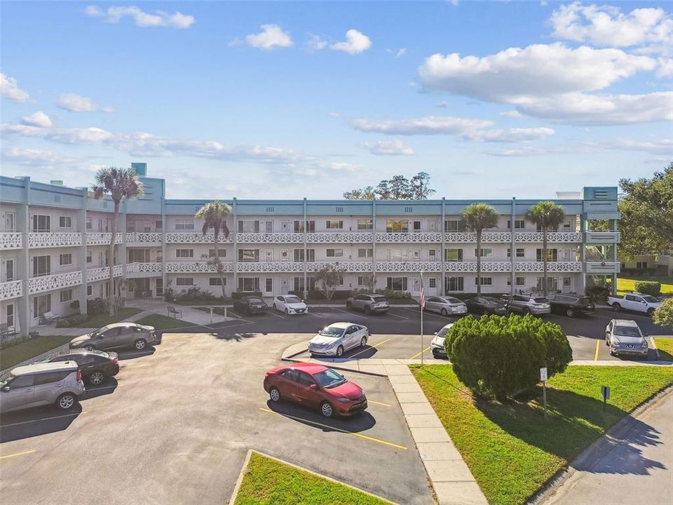 For Sale: $174,900 (2 beds, 2 baths, 1100 Square Feet)