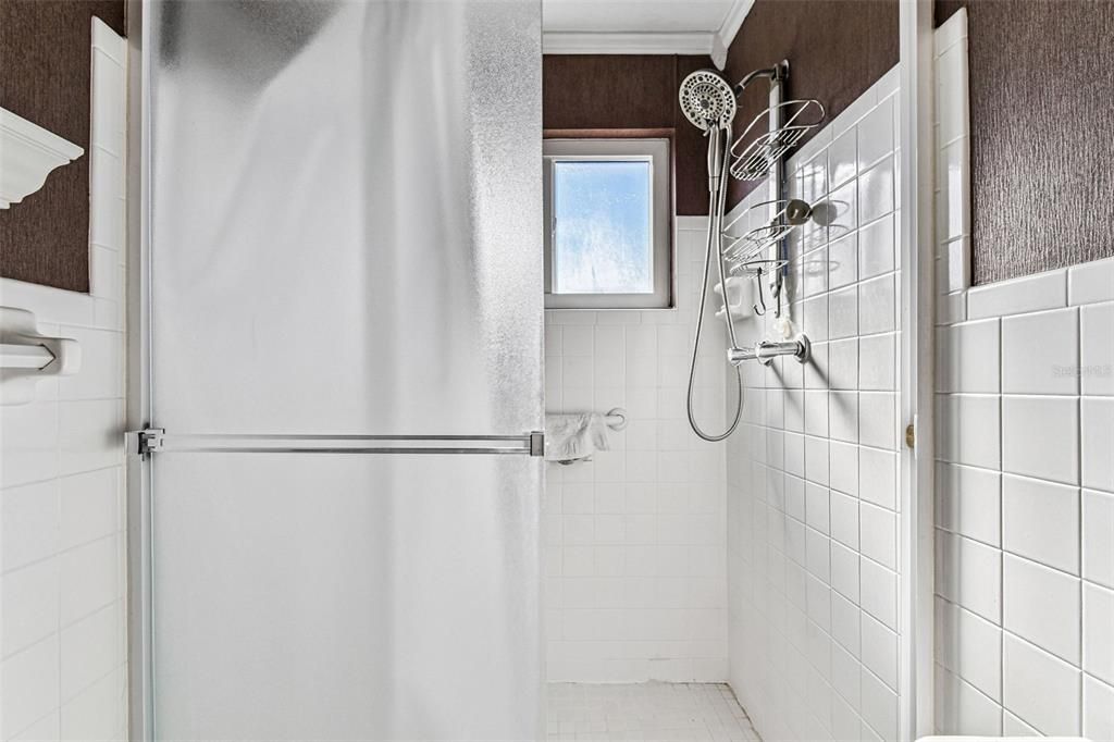 For Sale: $174,900 (2 beds, 2 baths, 1100 Square Feet)