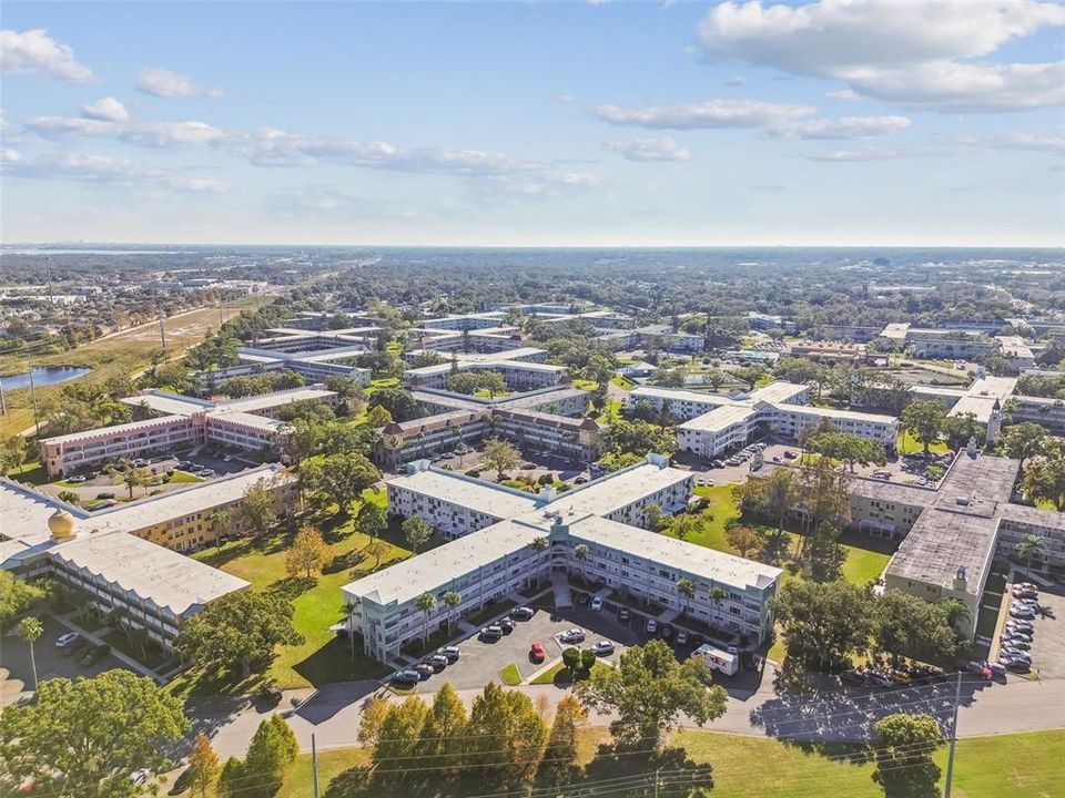 For Sale: $174,900 (2 beds, 2 baths, 1100 Square Feet)