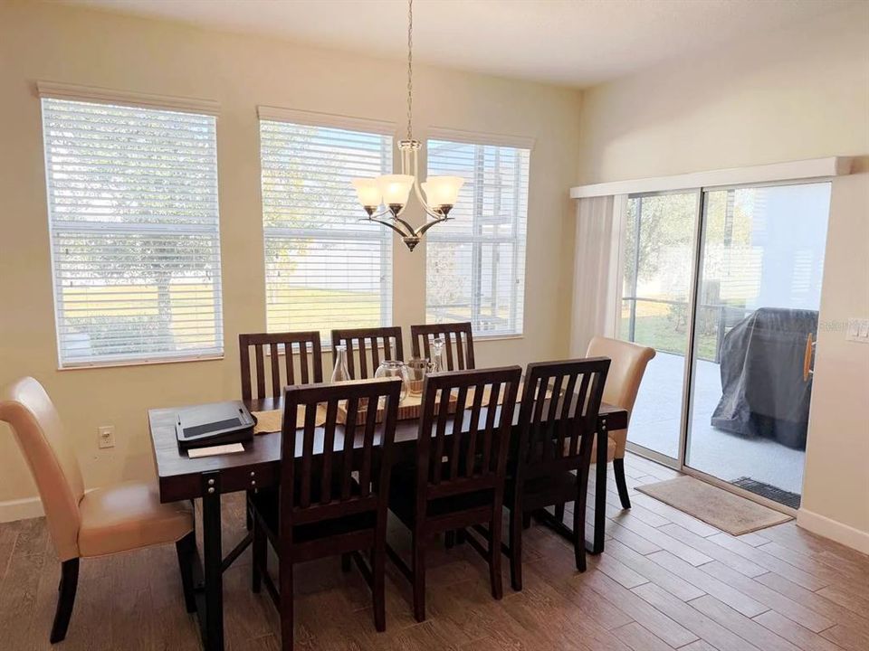 For Sale: $550,000 (4 beds, 2 baths, 2346 Square Feet)