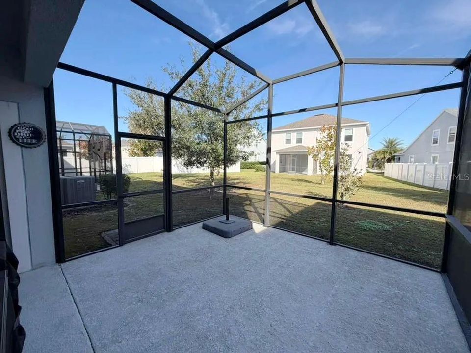 For Sale: $550,000 (4 beds, 2 baths, 2346 Square Feet)