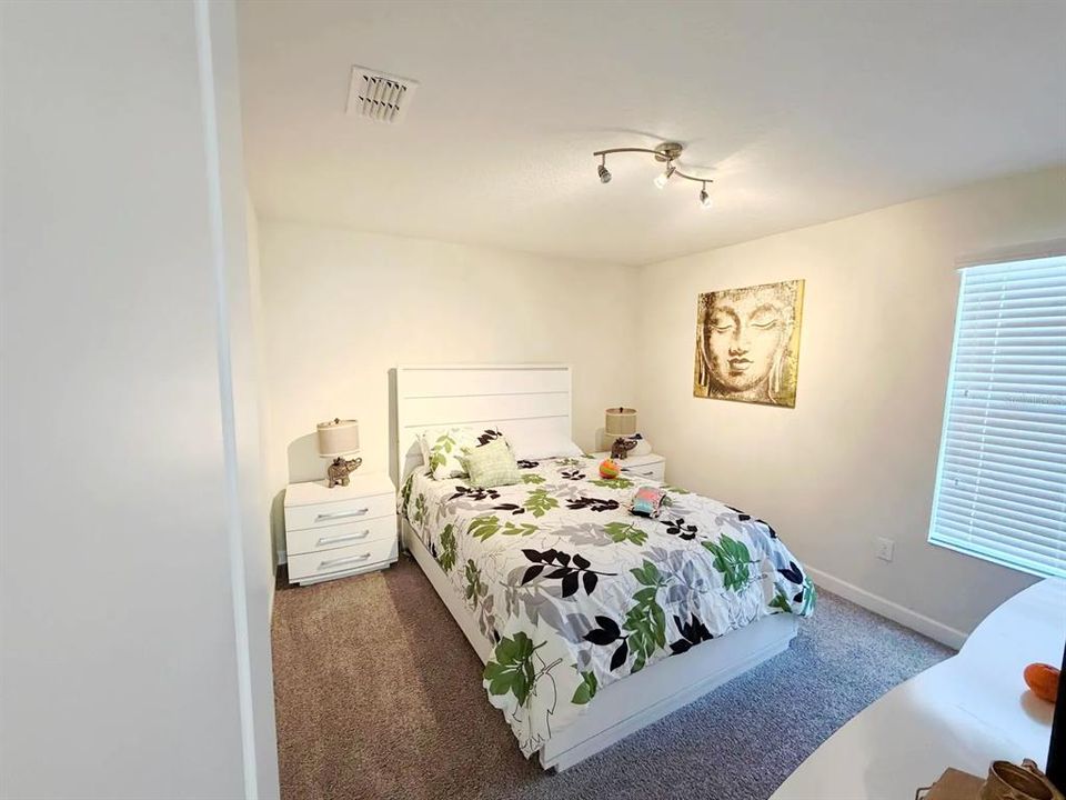 For Sale: $550,000 (4 beds, 2 baths, 2346 Square Feet)