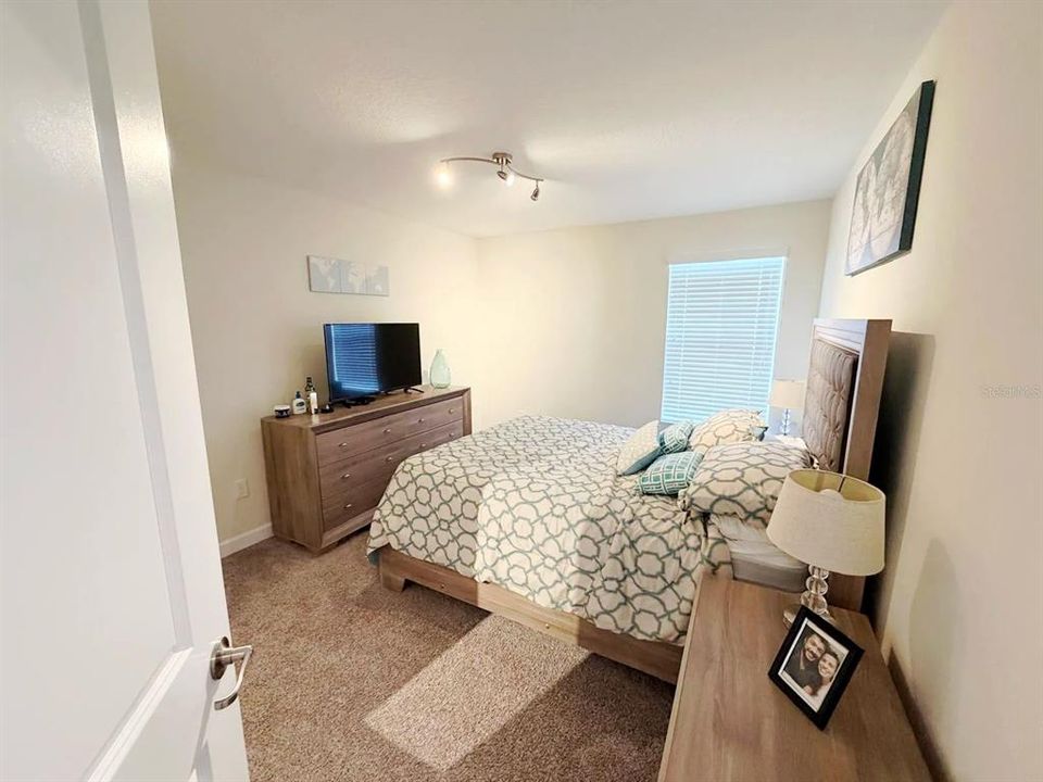 For Sale: $550,000 (4 beds, 2 baths, 2346 Square Feet)