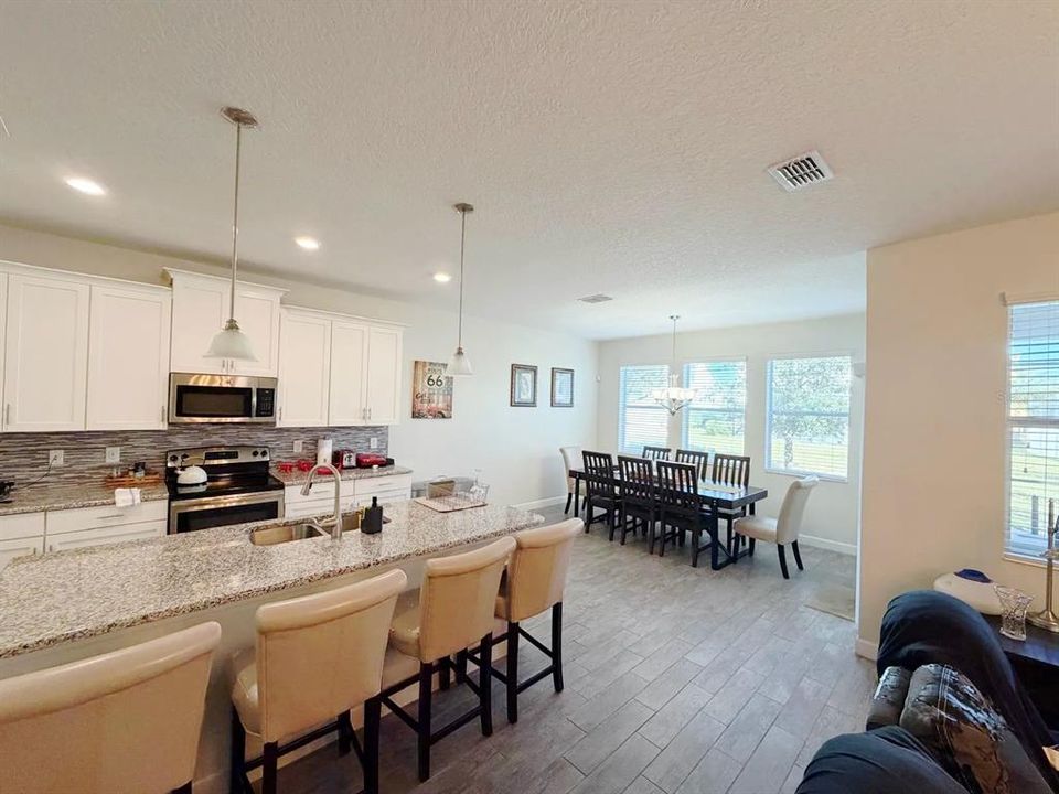 For Sale: $550,000 (4 beds, 2 baths, 2346 Square Feet)