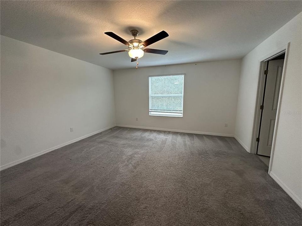 出租: $2,700 (3 贝兹, 2 浴室, 2633 平方英尺)