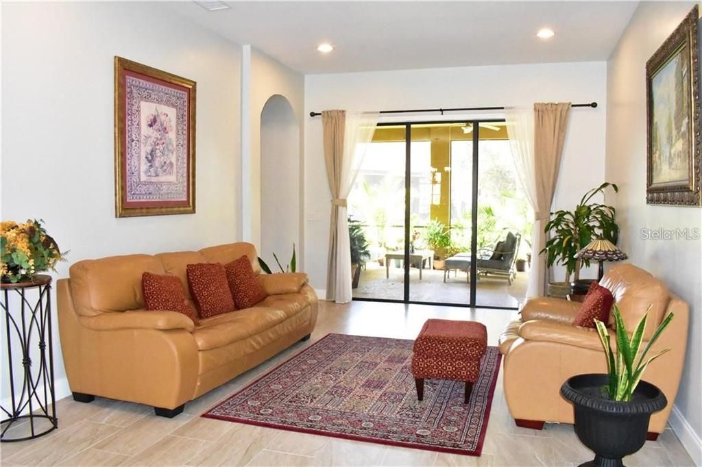 For Sale: $748,000 (5 beds, 3 baths, 3408 Square Feet)