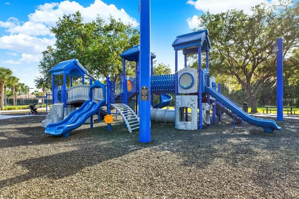 For Sale: $748,000 (5 beds, 3 baths, 3408 Square Feet)