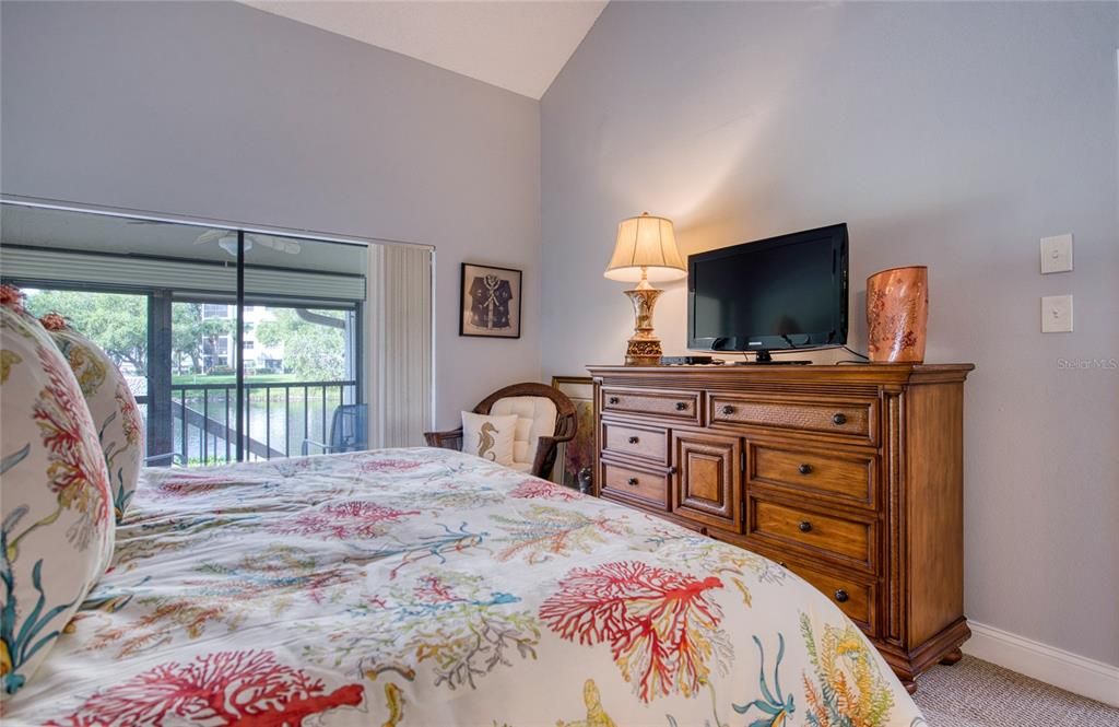 待售: $630,000 (2 贝兹, 2 浴室, 1470 平方英尺)