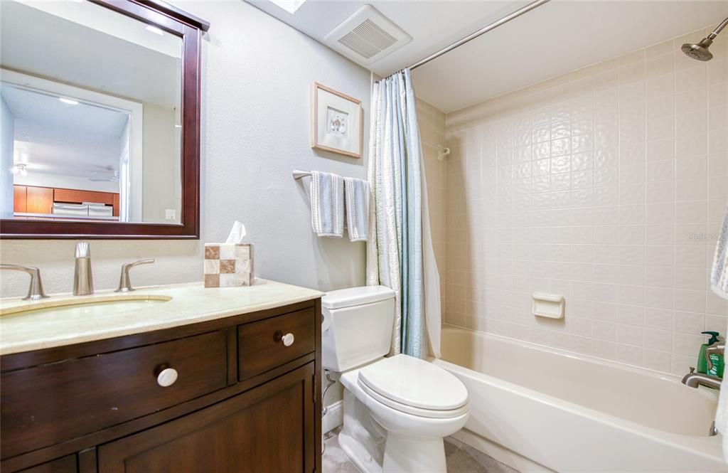 待售: $630,000 (2 贝兹, 2 浴室, 1470 平方英尺)