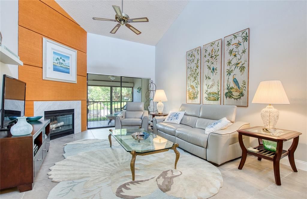 待售: $630,000 (2 贝兹, 2 浴室, 1470 平方英尺)