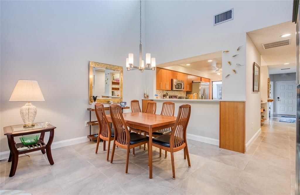 待售: $630,000 (2 贝兹, 2 浴室, 1470 平方英尺)