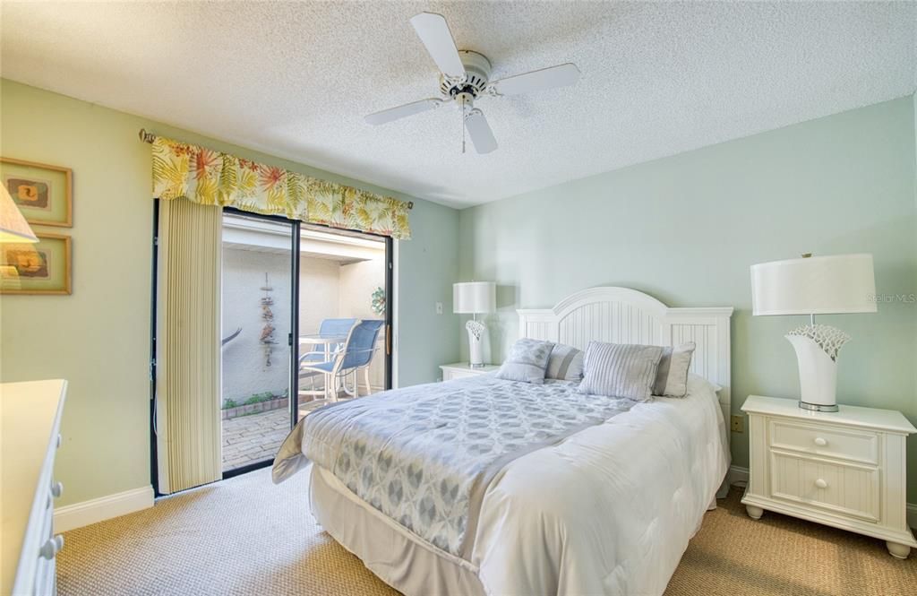 待售: $630,000 (2 贝兹, 2 浴室, 1470 平方英尺)