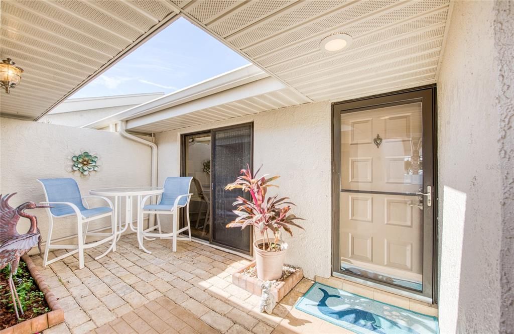 待售: $630,000 (2 贝兹, 2 浴室, 1470 平方英尺)