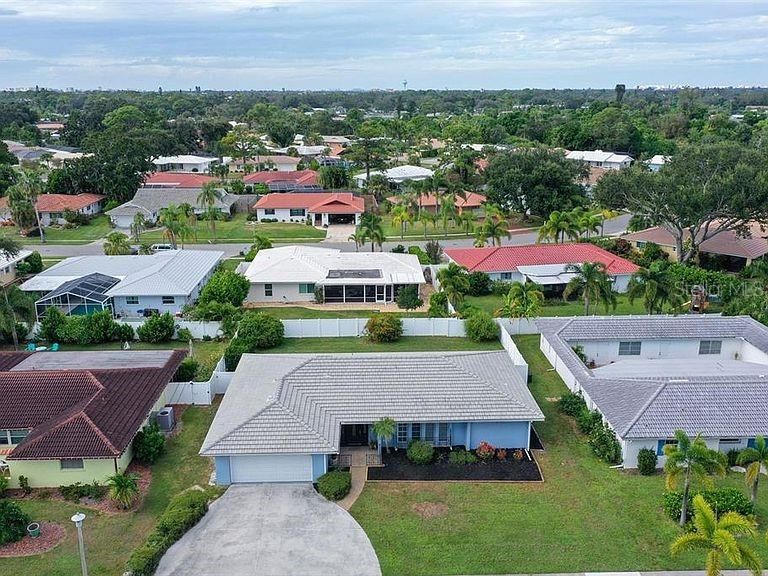 В аренду: $2,800 (3 спален, 2 ванн, 1527 Квадратных фут)