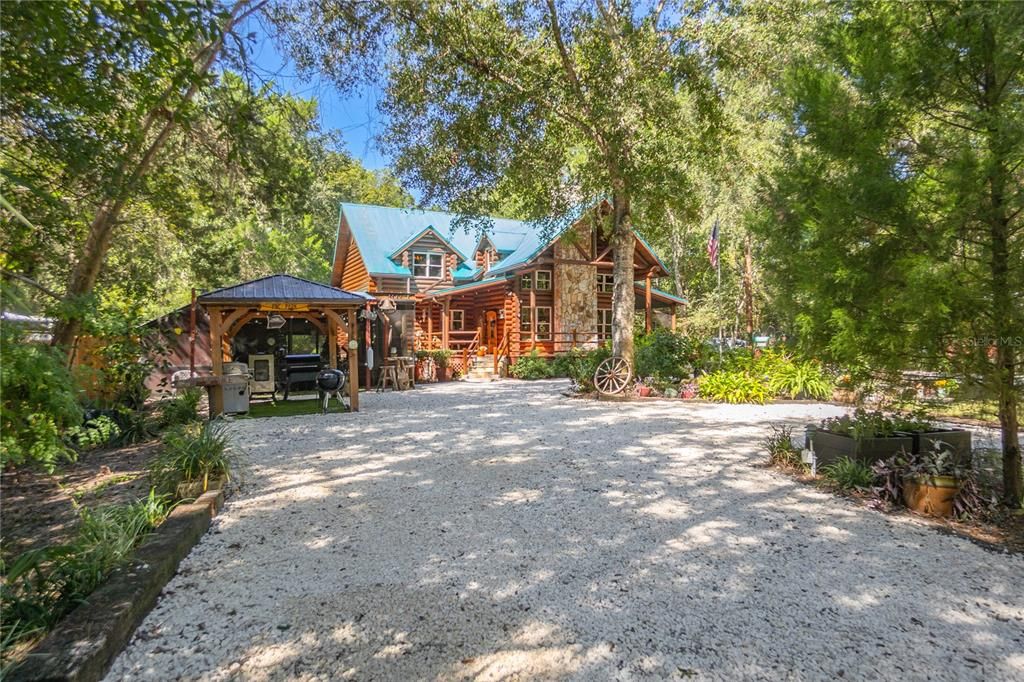 На продажу: $799,000 (2 спален, 2 ванн, 2130 Квадратных фут)