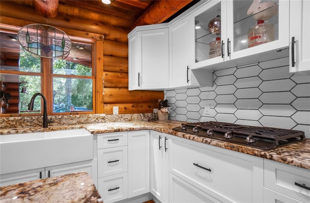 На продажу: $799,000 (2 спален, 2 ванн, 2130 Квадратных фут)