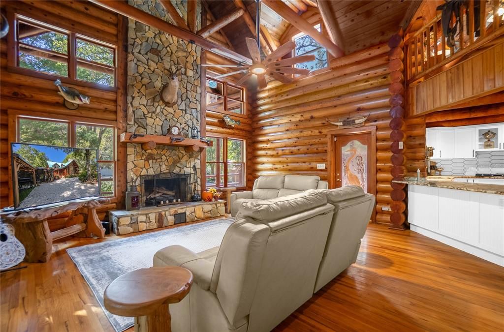 На продажу: $799,000 (2 спален, 2 ванн, 2130 Квадратных фут)