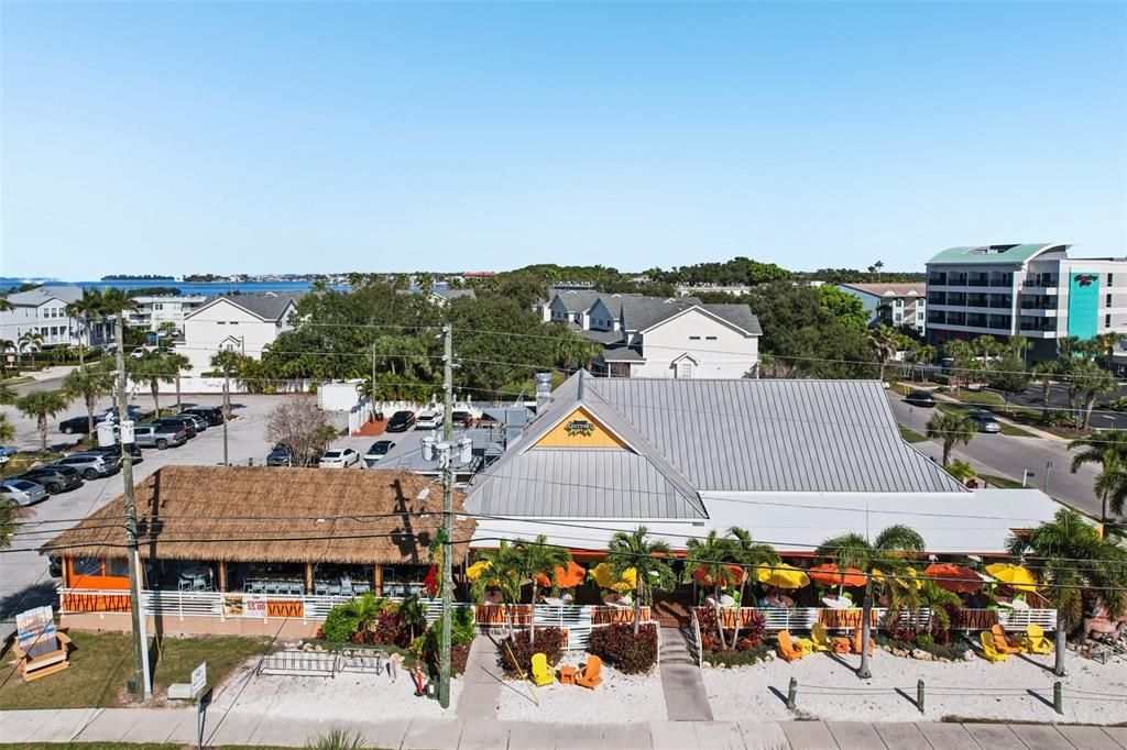 En Venta: $375,000 (2 camas, 2 baños, 975 Pies cuadrados)