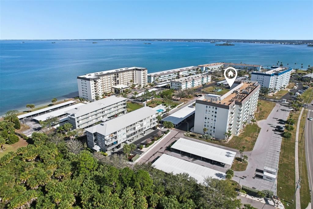 En Venta: $375,000 (2 camas, 2 baños, 975 Pies cuadrados)