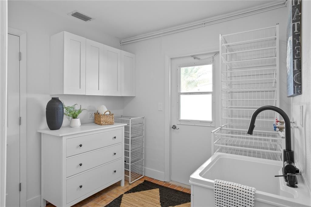 На продажу: $1,875,000 (4 спален, 3 ванн, 2571 Квадратных фут)