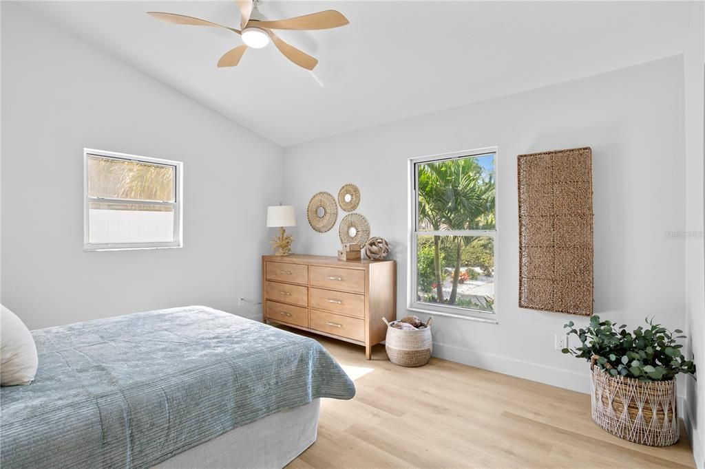 На продажу: $1,875,000 (4 спален, 3 ванн, 2571 Квадратных фут)