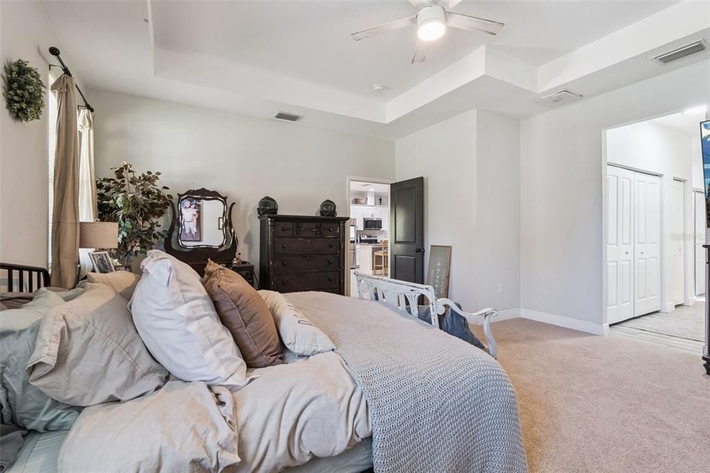 На продажу: $725,000 (4 спален, 2 ванн, 2550 Квадратных фут)