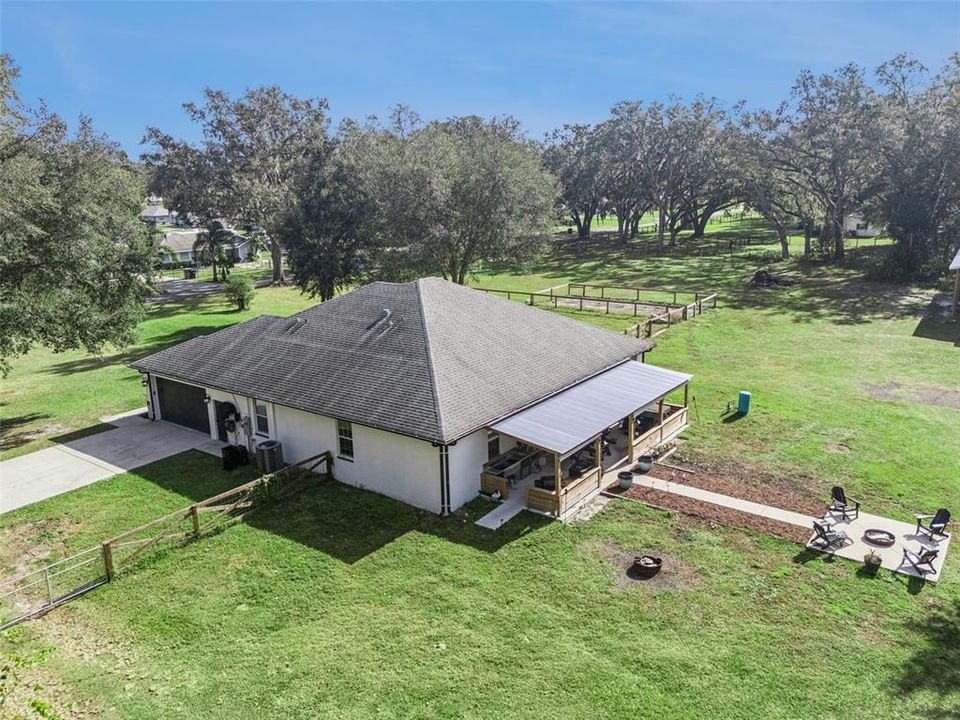 На продажу: $725,000 (4 спален, 2 ванн, 2550 Квадратных фут)