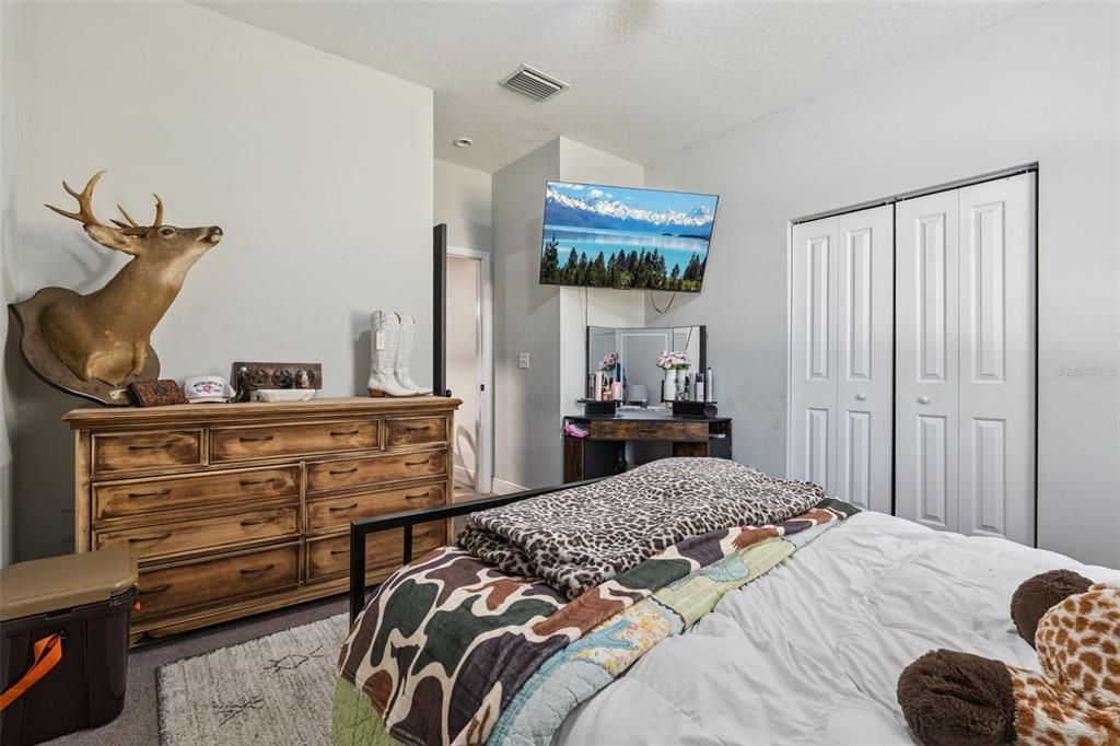 На продажу: $725,000 (4 спален, 2 ванн, 2550 Квадратных фут)