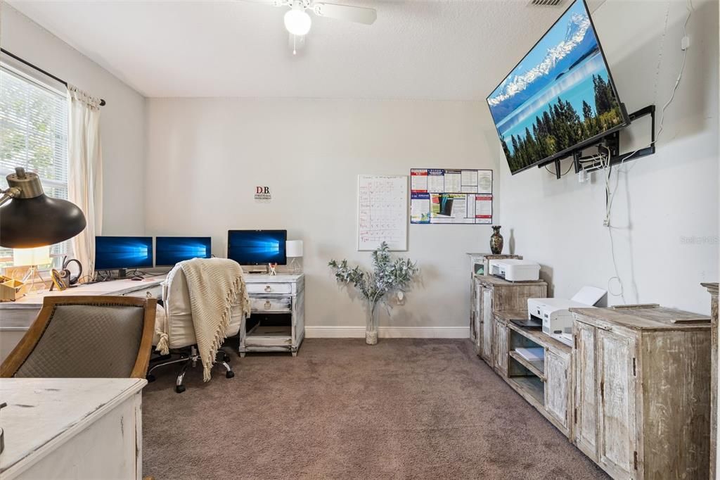 На продажу: $725,000 (4 спален, 2 ванн, 2550 Квадратных фут)