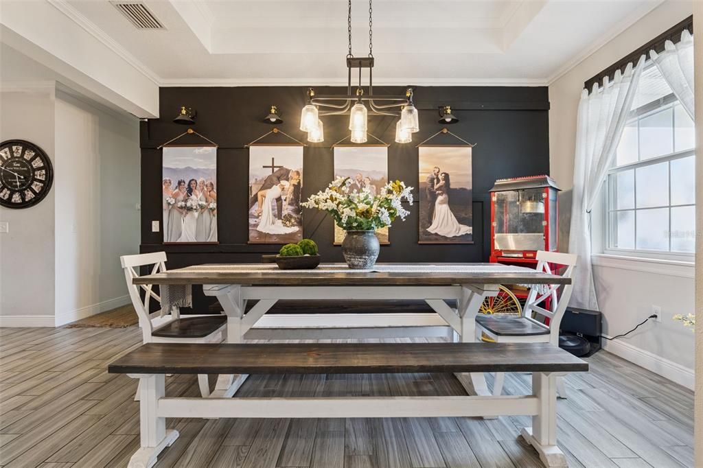 На продажу: $725,000 (4 спален, 2 ванн, 2550 Квадратных фут)