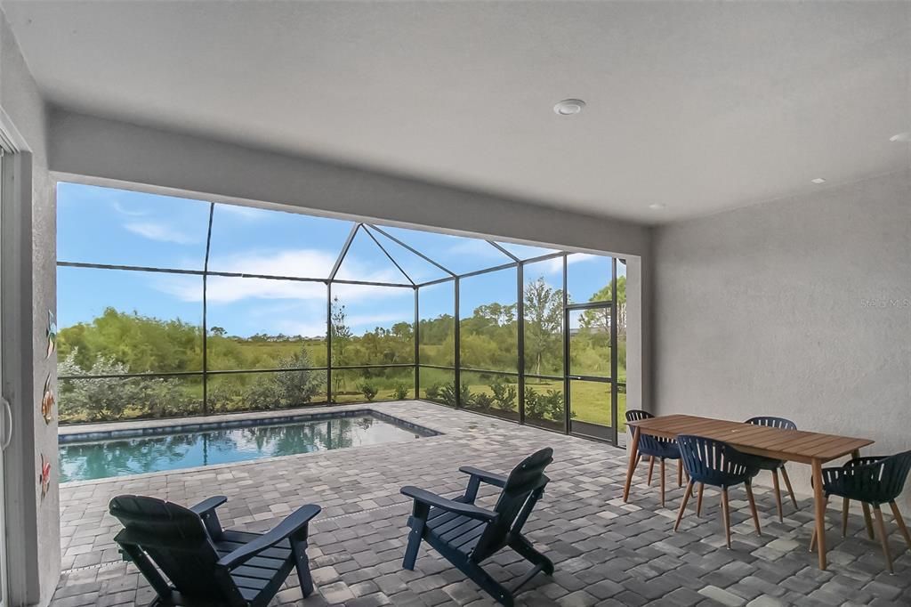 En Renta: $5,000 (4 camas, 2 baños, 2242 Pies cuadrados)