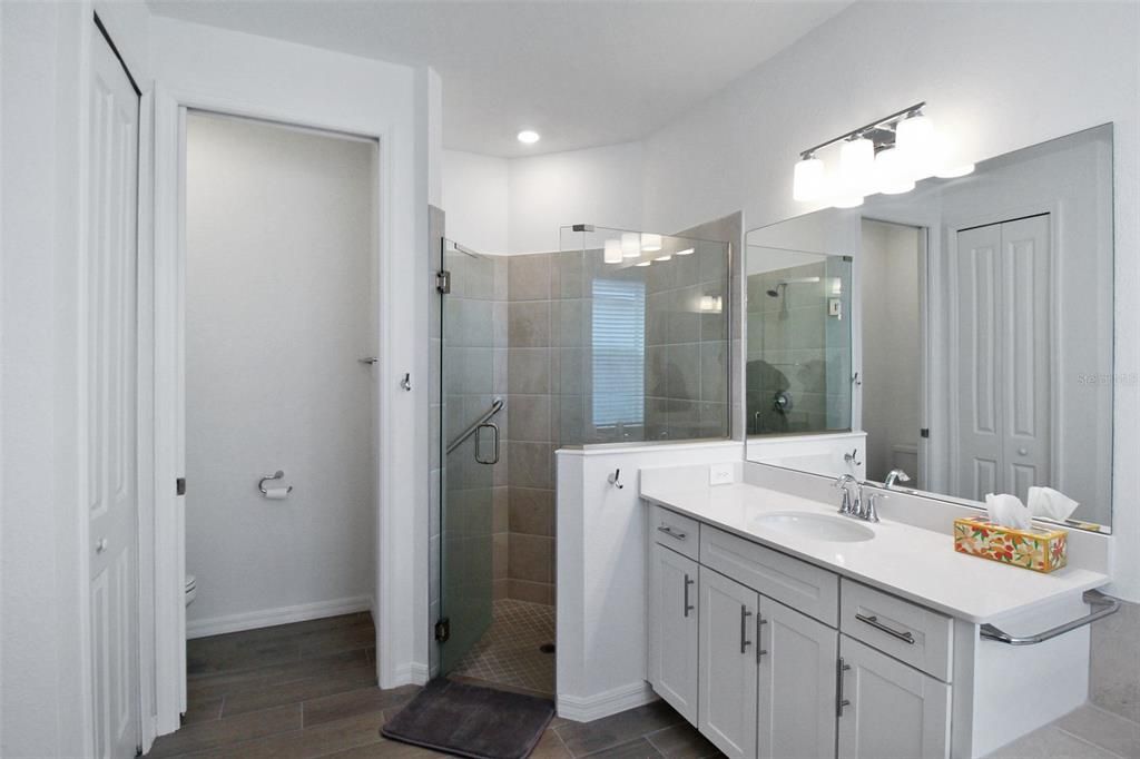 En Renta: $5,000 (4 camas, 2 baños, 2242 Pies cuadrados)