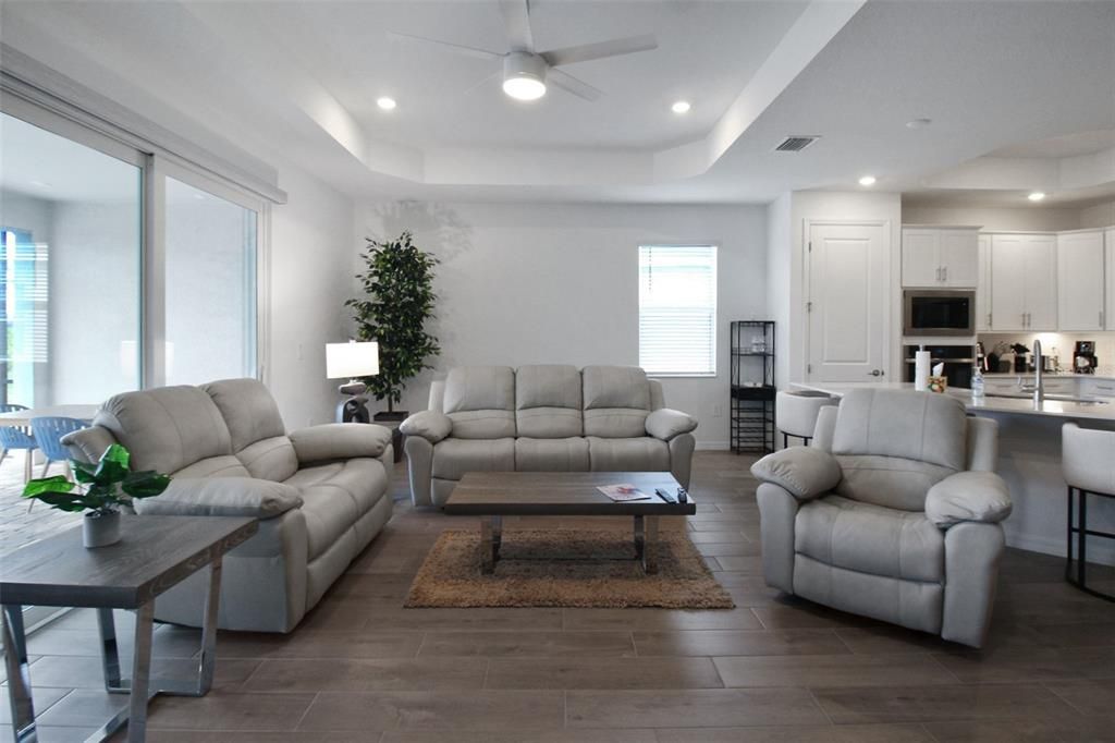 En Renta: $5,000 (4 camas, 2 baños, 2242 Pies cuadrados)