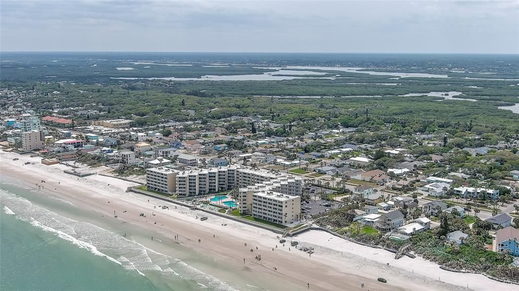 На продажу: $650,000 (2 спален, 2 ванн, 1192 Квадратных фут)