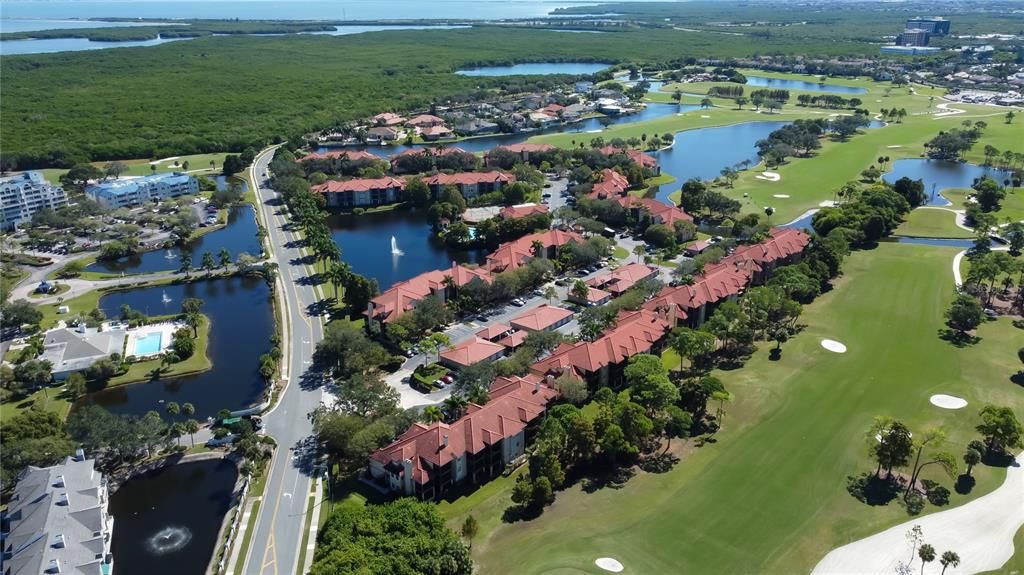 For Sale: $259,000 (2 beds, 2 baths, 1075 Square Feet)