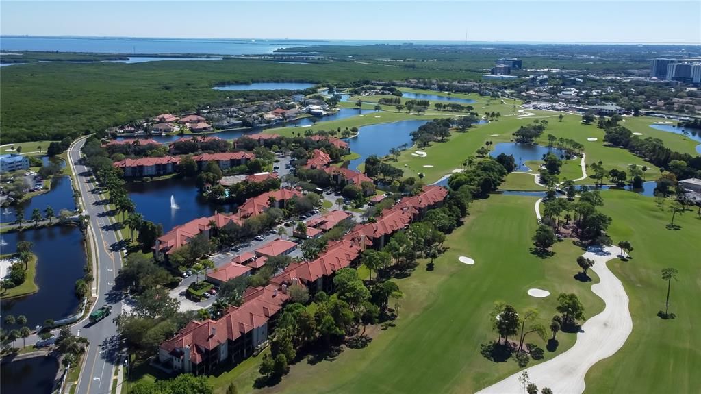 For Sale: $259,000 (2 beds, 2 baths, 1075 Square Feet)