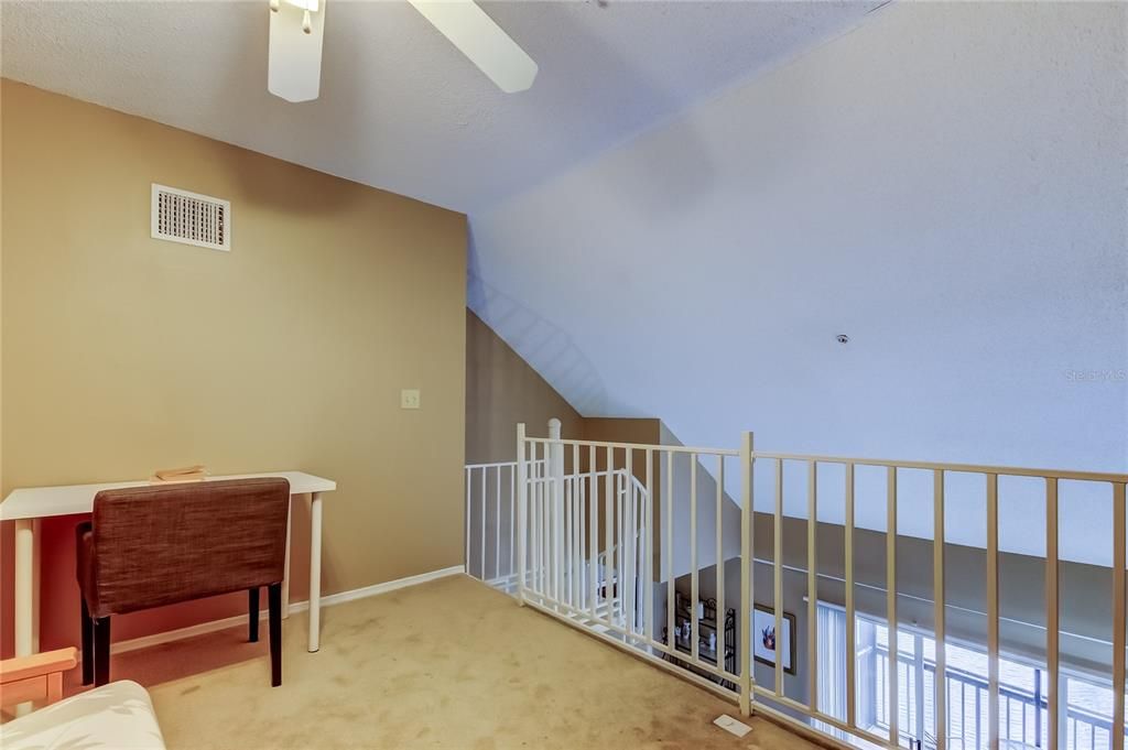 For Sale: $259,000 (2 beds, 2 baths, 1075 Square Feet)