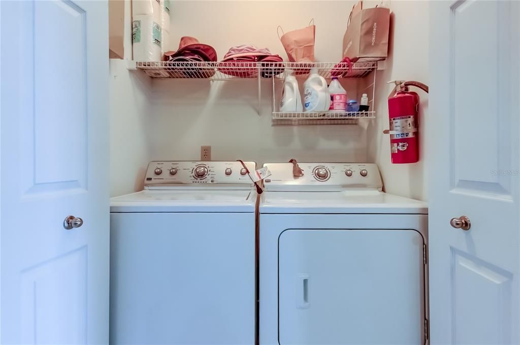 For Sale: $259,000 (2 beds, 2 baths, 1075 Square Feet)