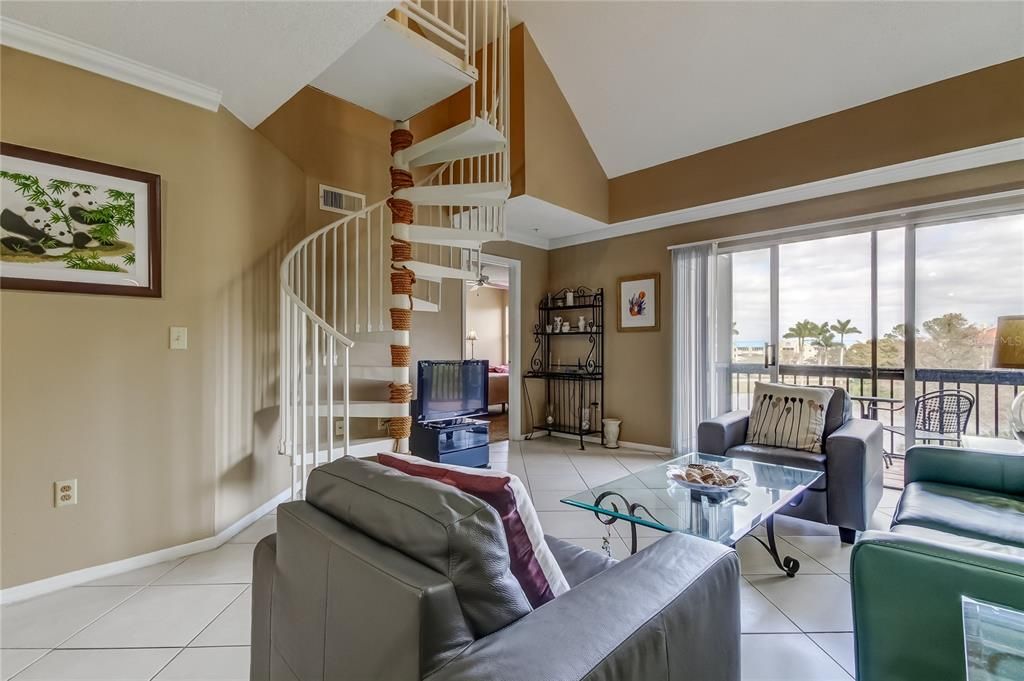 For Sale: $259,000 (2 beds, 2 baths, 1075 Square Feet)