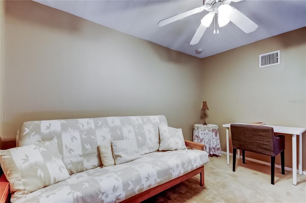 For Sale: $259,000 (2 beds, 2 baths, 1075 Square Feet)