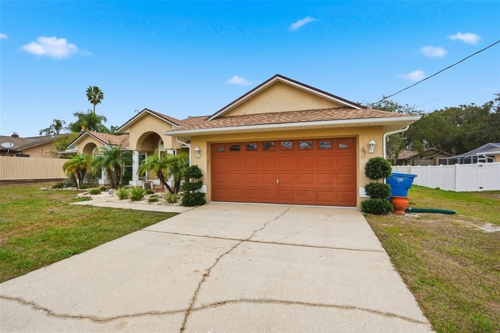 En Venta: $469,900 (4 camas, 2 baños, 2236 Pies cuadrados)