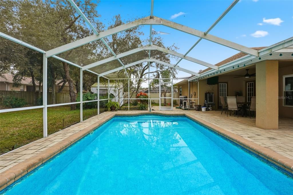 En Venta: $469,900 (4 camas, 2 baños, 2236 Pies cuadrados)