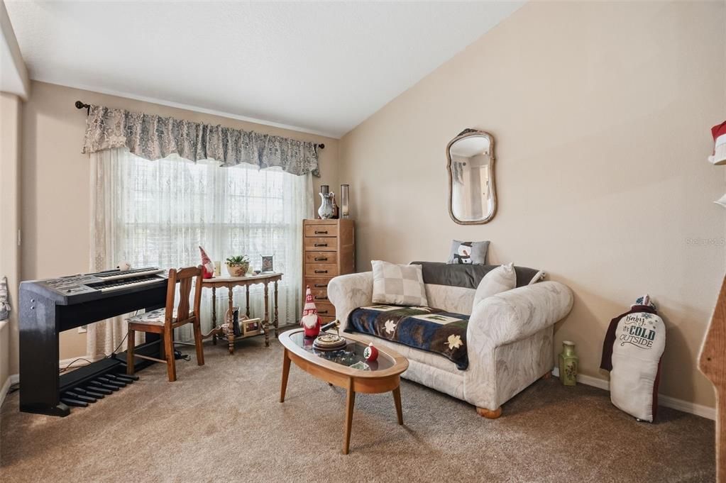 En Venta: $469,900 (4 camas, 2 baños, 2236 Pies cuadrados)