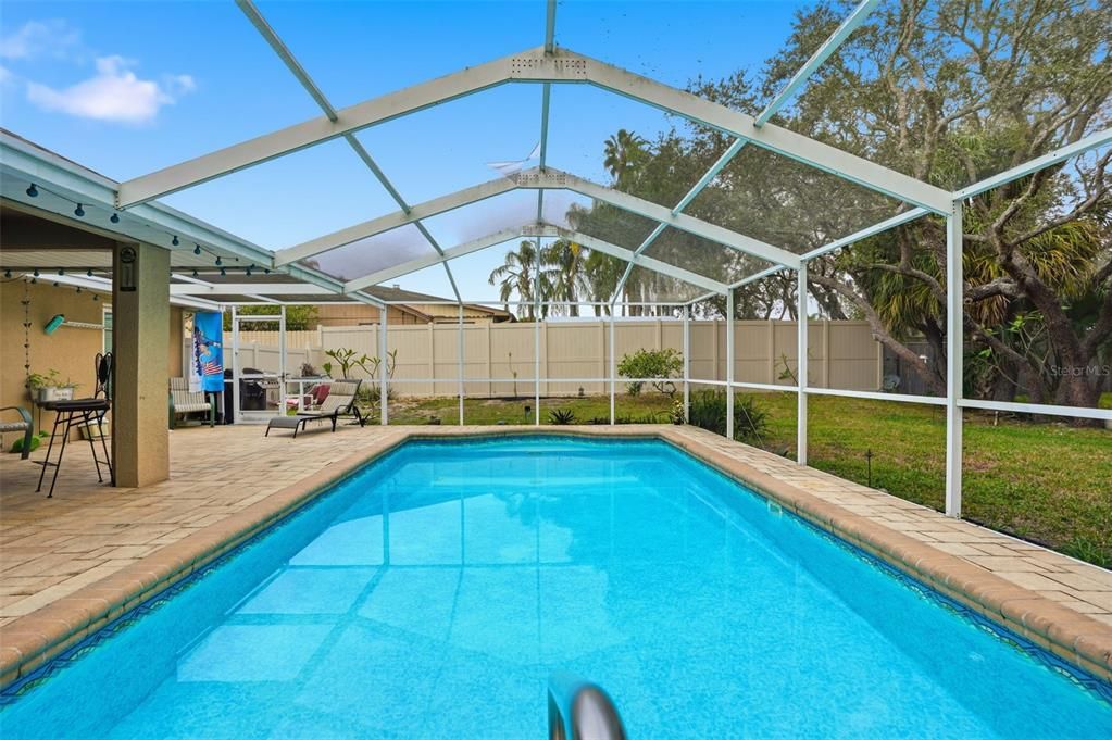 En Venta: $469,900 (4 camas, 2 baños, 2236 Pies cuadrados)