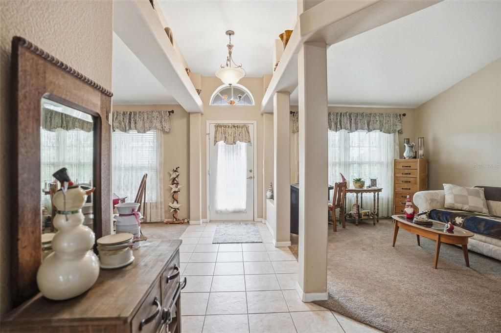 En Venta: $469,900 (4 camas, 2 baños, 2236 Pies cuadrados)